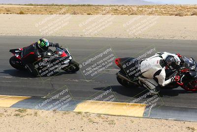 media/Mar-21-2022-Moto Forza (Mon) [[4127b7cc51]]/A Group/Session 5/Turn 14 Inside From Above/